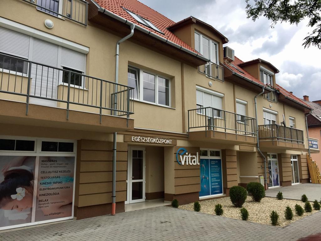 Barand Apartman エゲル エクステリア 写真
